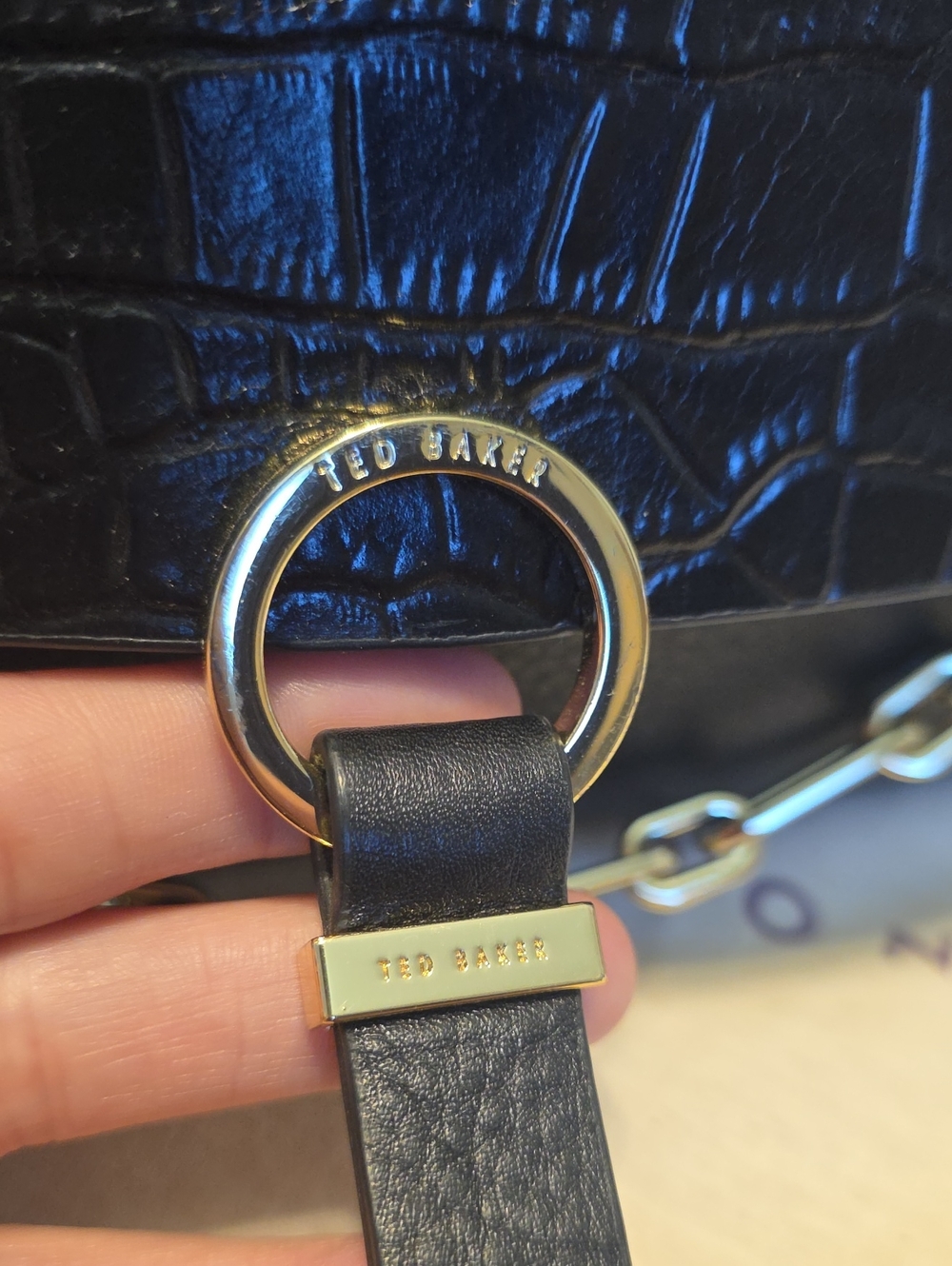 Ted Baker Jjolie Black Leather Crossbody Bag with Gold Chain With Dust Bag - Picture 9 of 16